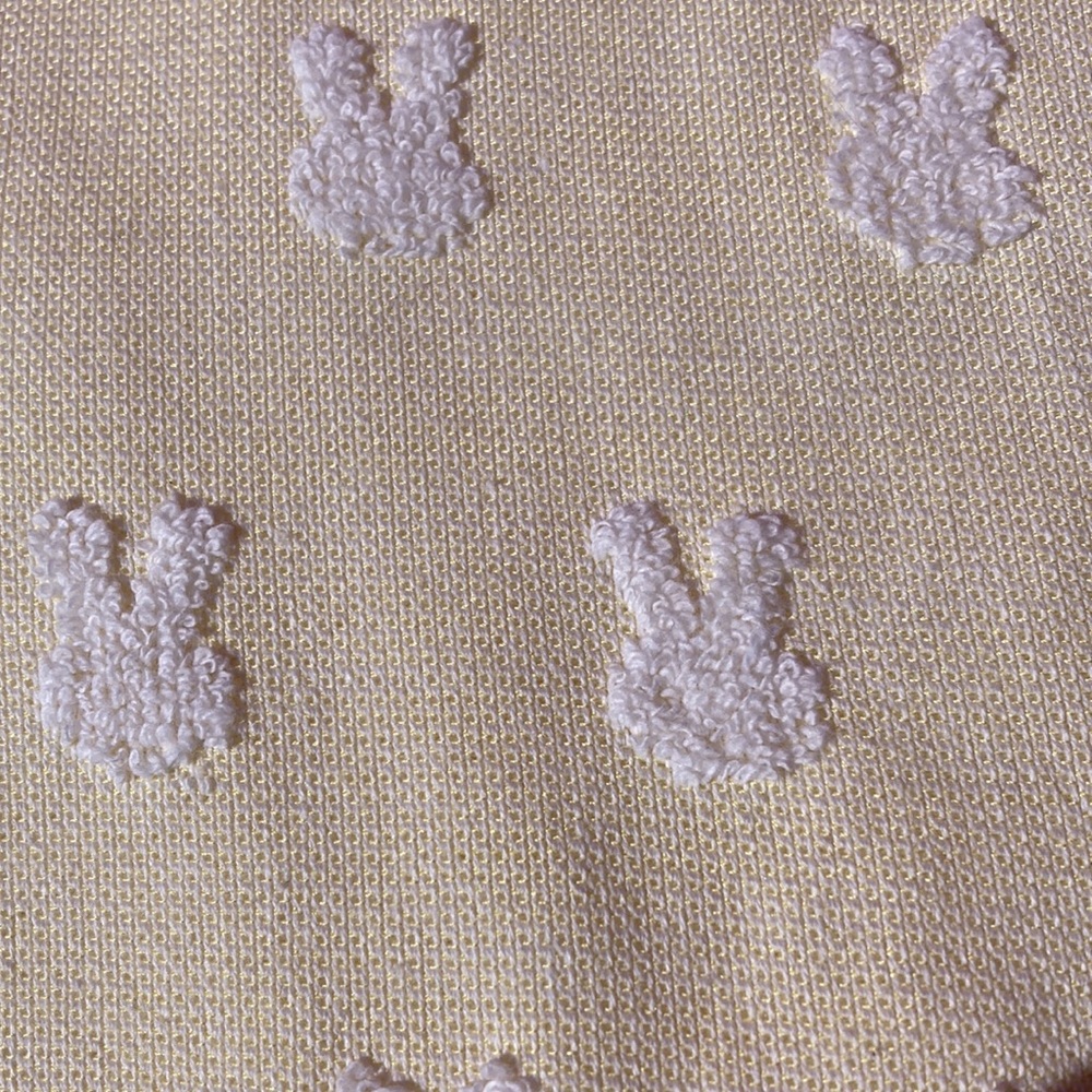 Ladinne raised bunnies on a yellow field all cotton oversized dish towels NWT